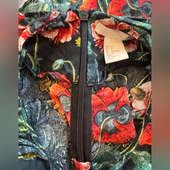 Black Red Poppy Floral Blouse Puff Sleeve Romantic Top Size 6 - Picture 6 of 9